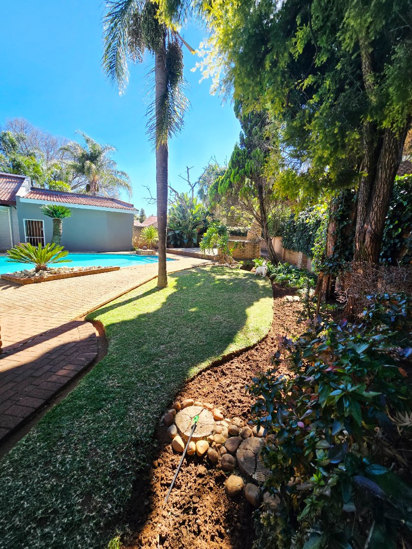 4 Bedroom Property for Sale in Wilkoppies North West